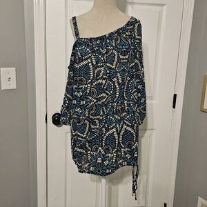 Nicole by Nicole Miller Black and Blue Patterned Tunic
